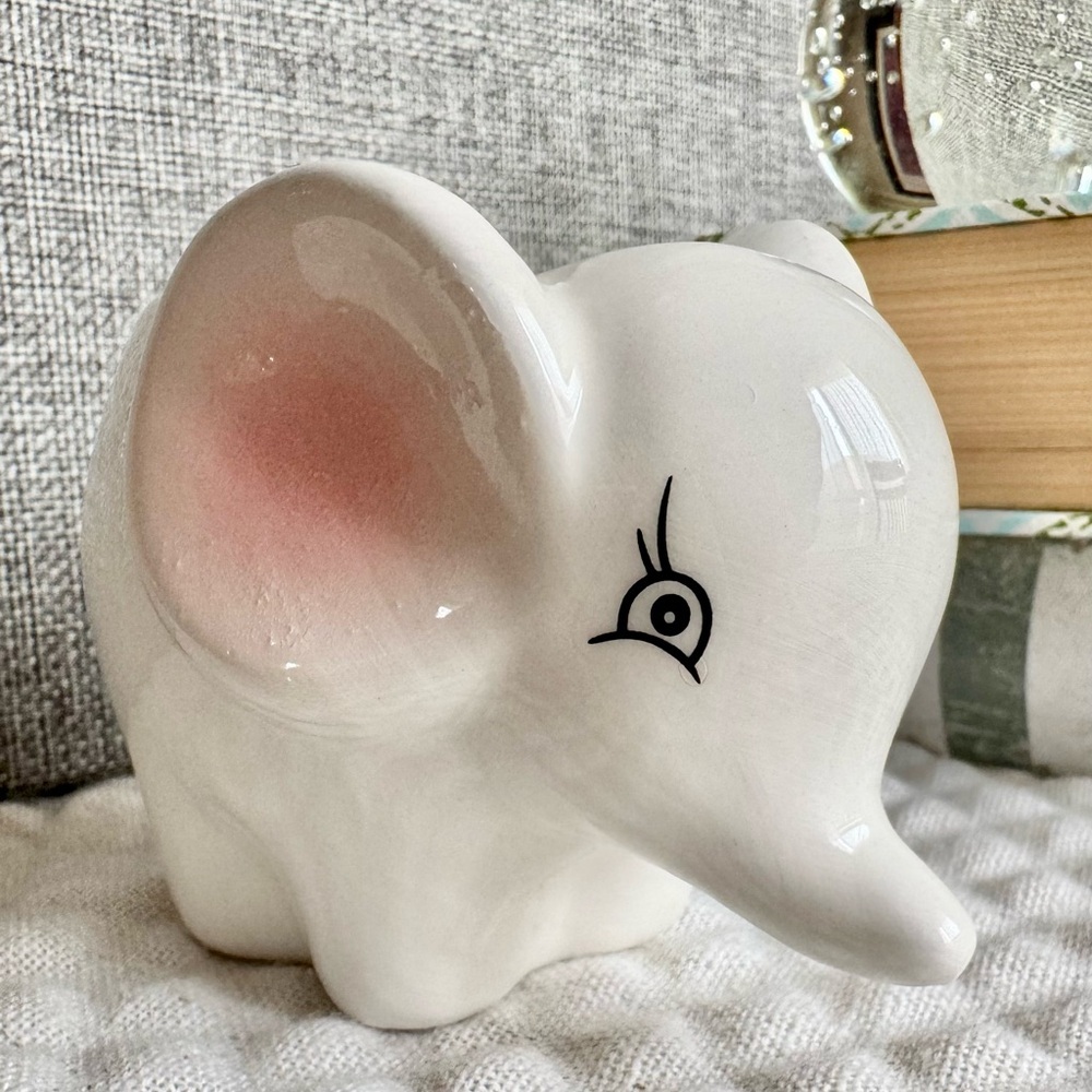 New Ceramic Elephant Pen Holder Trinket Storage Planter Figurine Decoration - 4”